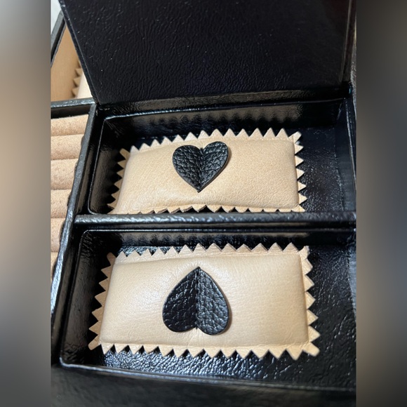 Juicy Couture Train Case - Picture 12 of 16